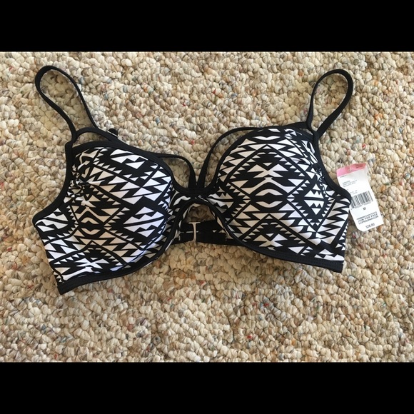 NEW!!! Push up bathing suit top! ๐ - Picture 4 of 7